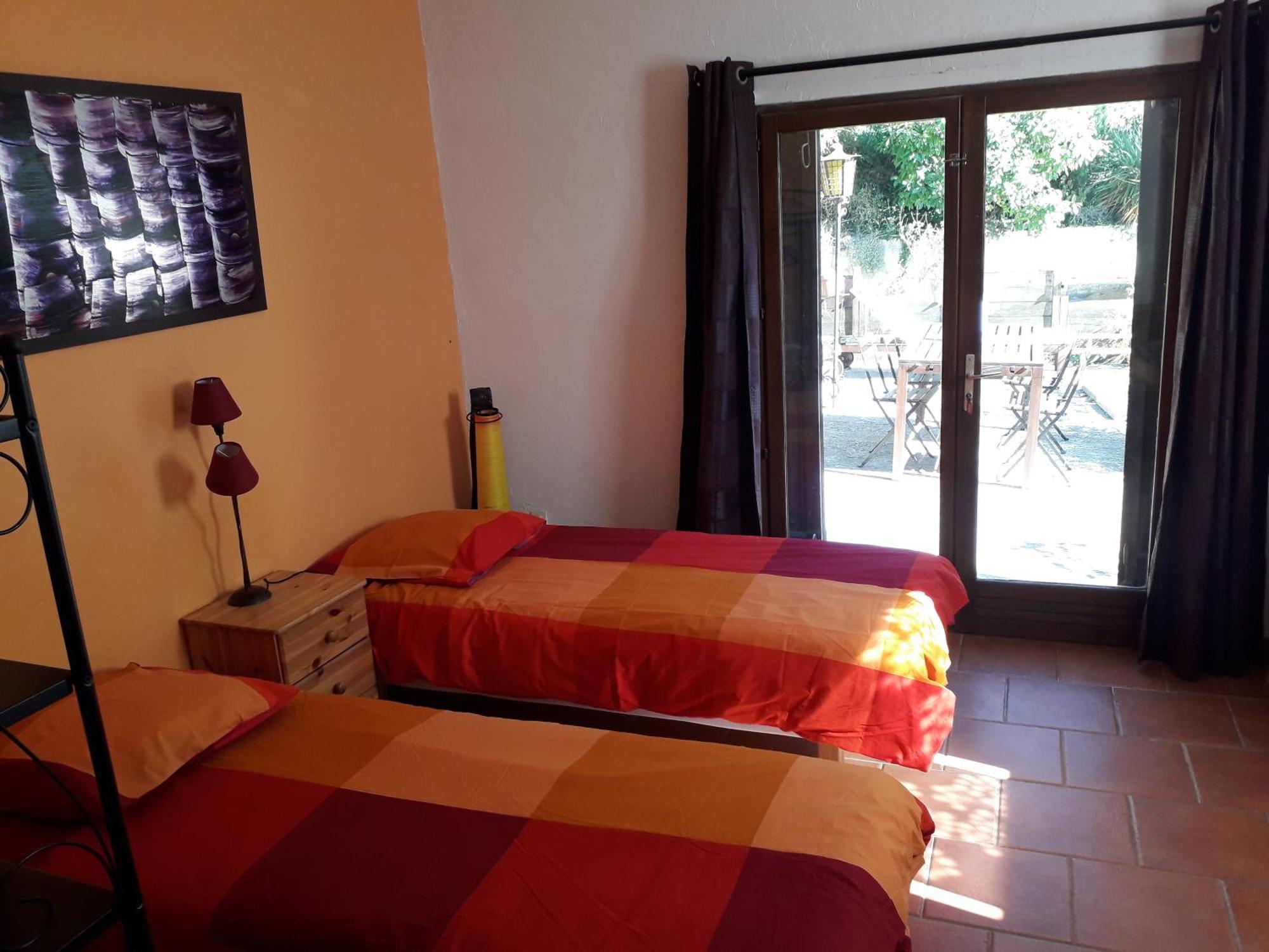 Gites Du Raby Signes Habitación foto